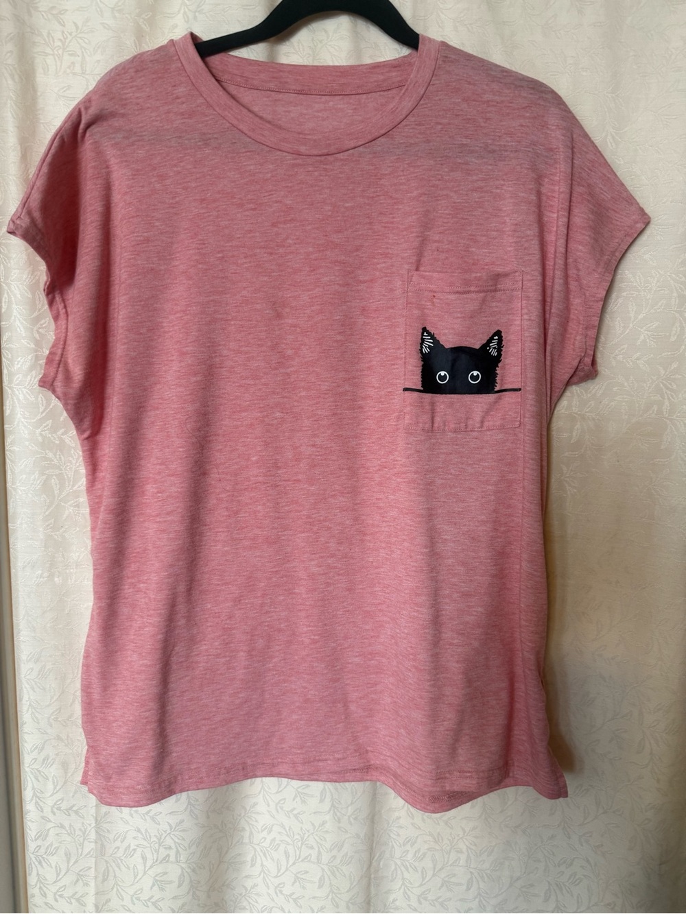 Cat Graphic T-shirt, Women’s X Large,Pink, Black Cat peeking out of Front Pocket